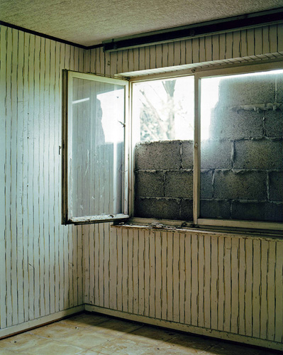 Fenster, Inden, Aug. 2002 (aus: Orte ohne Wiederkehr)