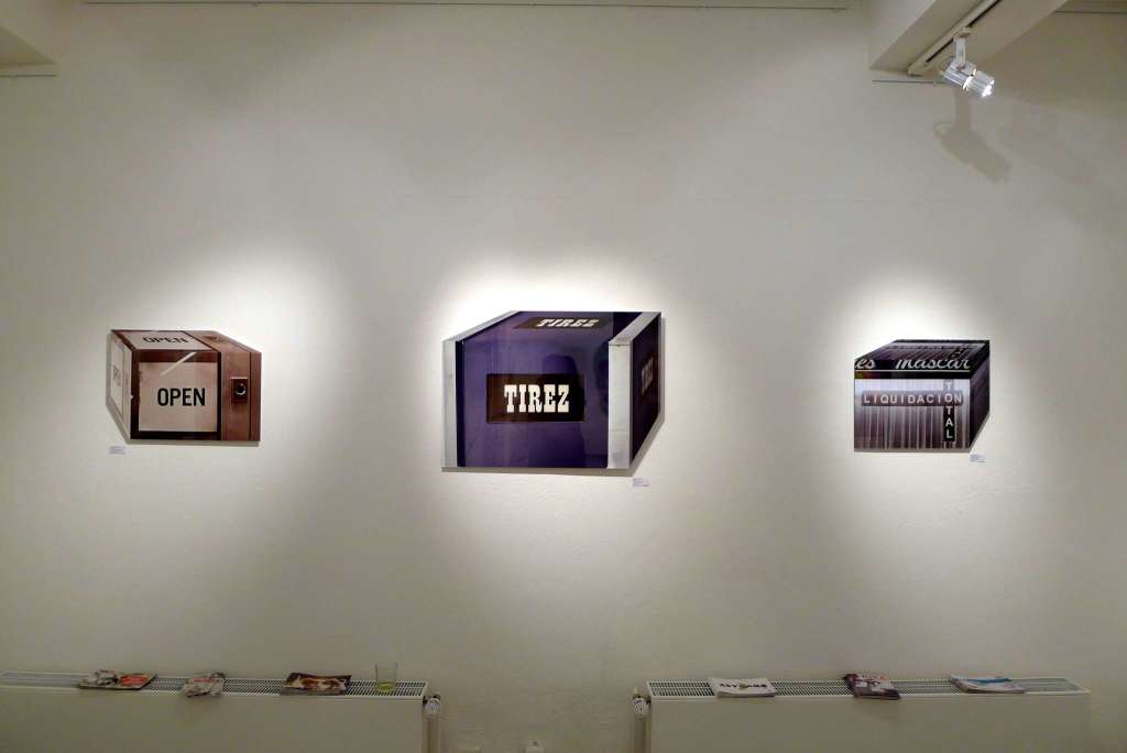 „Open“ (Galerie BlotaBlota, Mainz), 2012 | „Tirez“ (Türgriff, Paris), 2012 | „Liquidacion Total“ (Schaufenster, Menorca), 2012 (Ausstellungsansicht 30 Works Galerie, Köln)