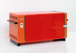 Privileg 2, 57,7 x 29,7 x 26,5 cm, 2006 Seitenteile eines Tischgrills, MDF hochglanzlackiert