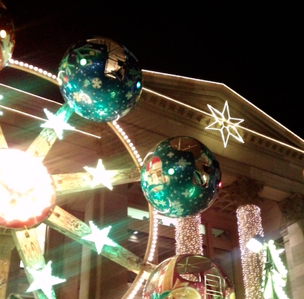 ... rotating (into a) new year ... (Foto: (c) deconarch.com (NS))