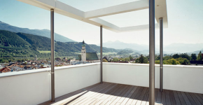 Ehemaliges Turmhotel Seeber, Lois Welzenbacher, Um- und Zubau, henke und schreieck Architekten, Hall in Tirol, 2003 © Margherita Spiluttini, Courtesy: Künstlerin und Christine König Galerie, Wien