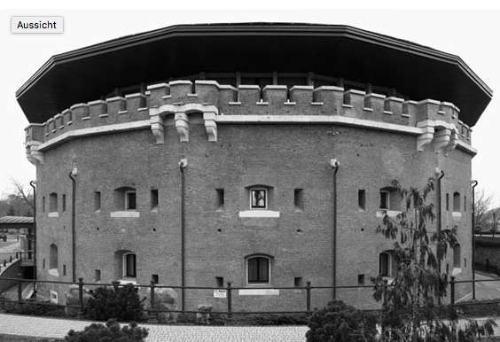 Roger Eberhard: Tower #2, aus der Serie: Aussicht
