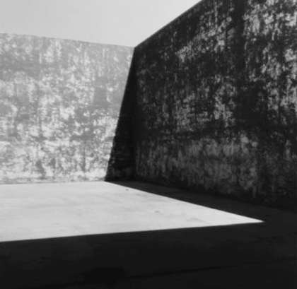 Markus Kaesler, shadows on concrete