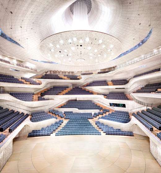 Candida Höfer: Elbphilharmonie Hamburg Herzog & de Meuron Hamburg 2016 © Candida Höfer / VG Bild Kunst, Bonn, 2016