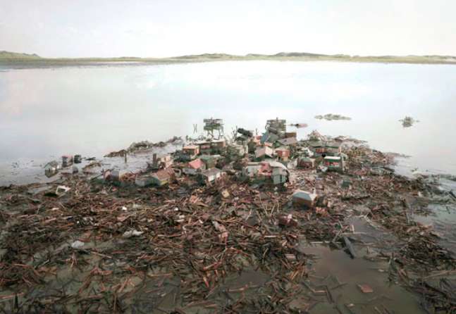 Thomas Wrede: Nach der Flut 1, 2012, aus der Serie "Real Landscapes", C-Print, 140 x 200 cm © Thomas Wrede, VG Bild-Kunst, Bonn, 2017 Courtesy Mike Karstens, Münster; Wagner + Partner, Berlin und Beck & Eggeling, Düsseldorf