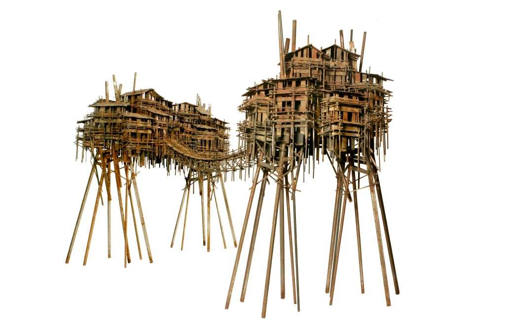 Fernando Suarez, Aldeas Transversales, Corten-Stahl, Wellblech, Eisen, 3,30 m x 1,90 m x 1.60 m altura